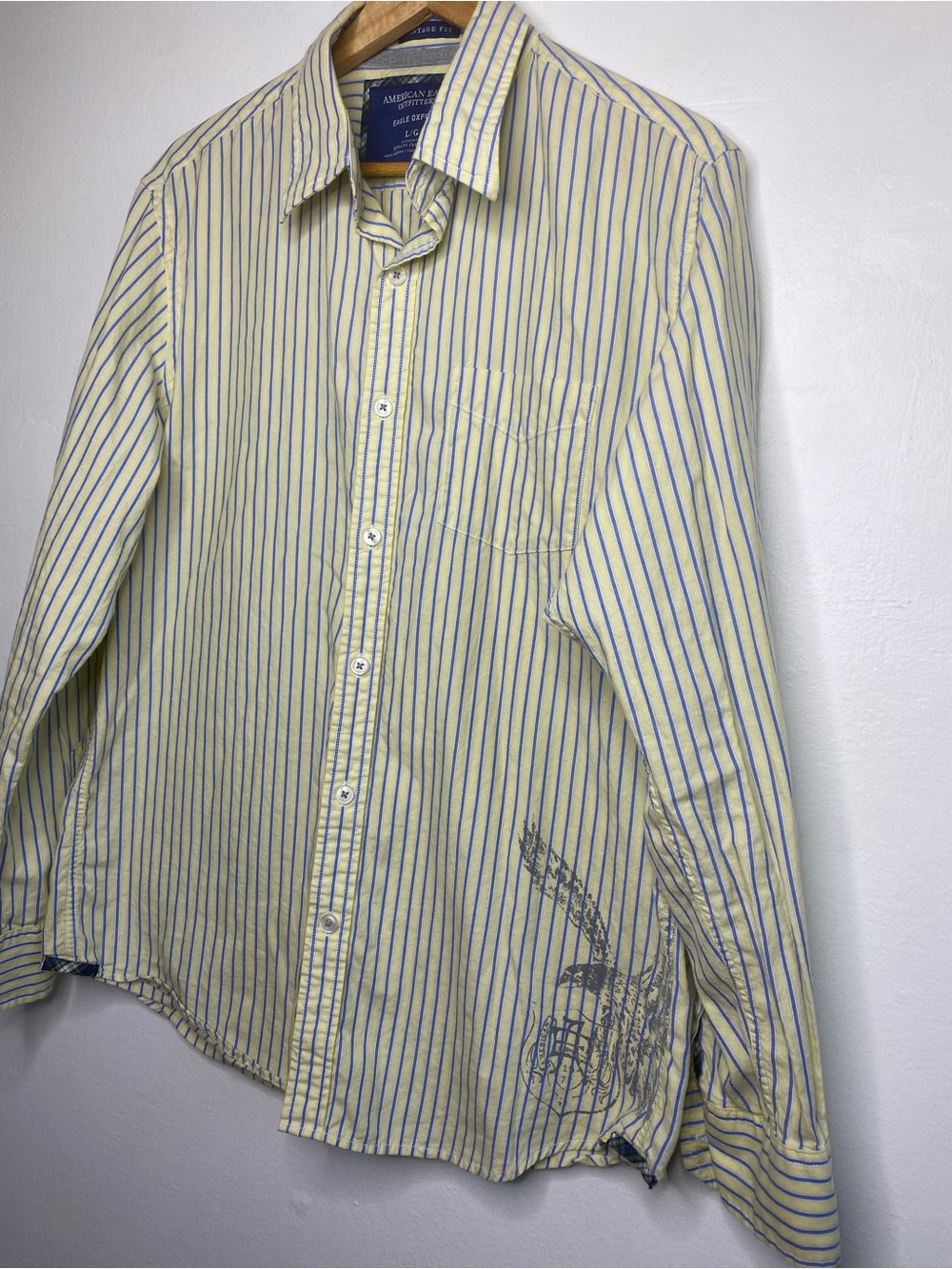 AE Eagle Oxford Striped button down Size L Vintage fit Butter yellow preppy - Picture 2 of 6